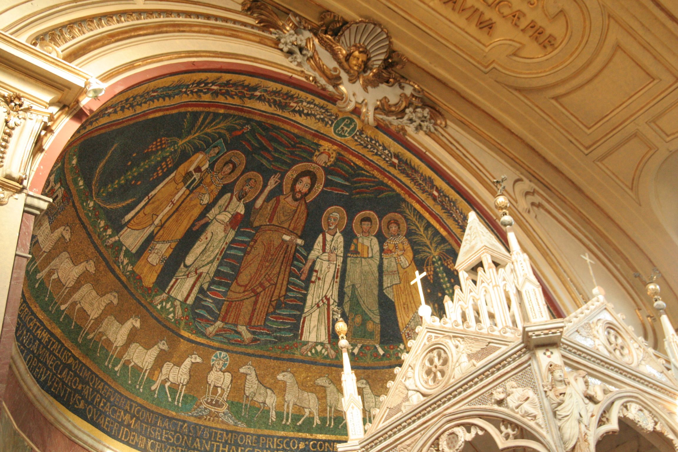 Santa Cecilia in Trastevere: mosaico absidale di Pasquale I